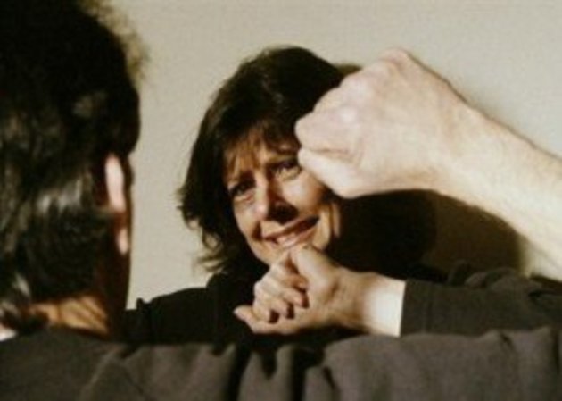 П’яний виноградівець «підрізав» свою дружину