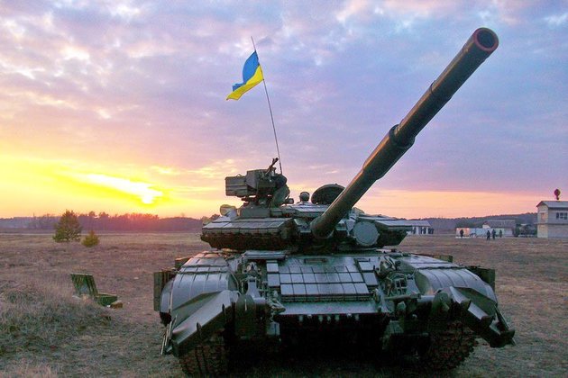 З серпня платити вiйськовим нема з чого - міністр фінансів 