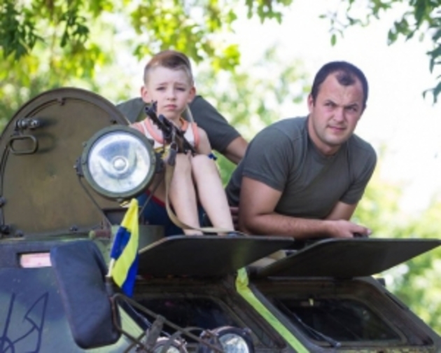 Посивілий від обстрілу терористами 5-річний хлопчик тиждень не розмовляв (відео) 