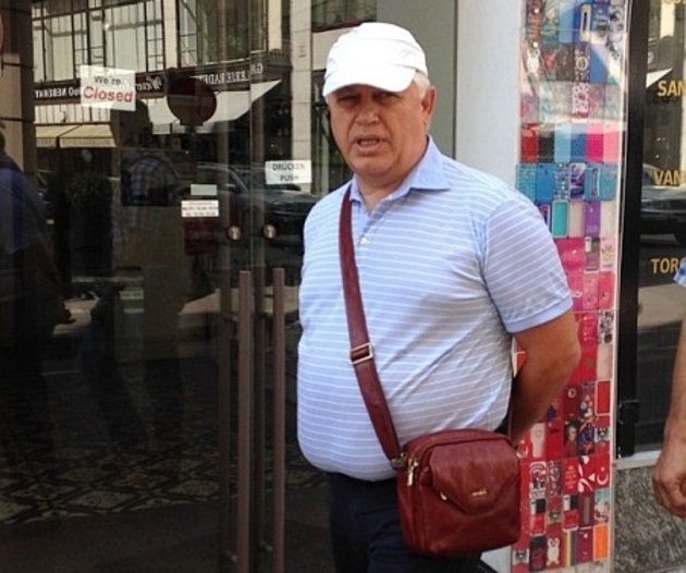 Поки українці власним життям відвойовують кожний клаптик своєї землі, головний комуняка спокійно відпочиває в Європі (фото) 