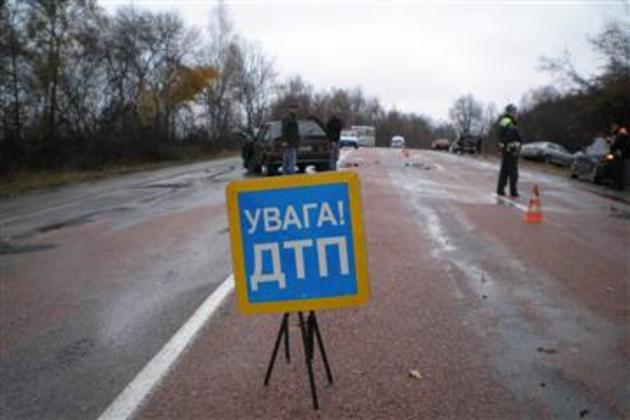 У Королеві жінка з дитиною потрапили під колеса мотоциклу