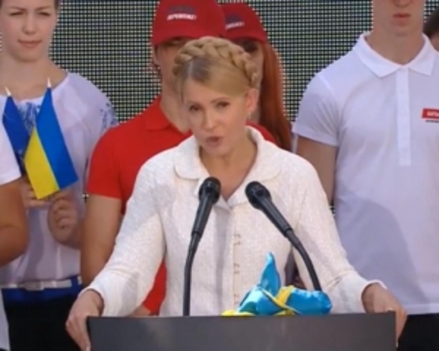 Тимошенко сподівається потужно ввійти у парламент завдяки іміджу льотчиці Надії Савченко 