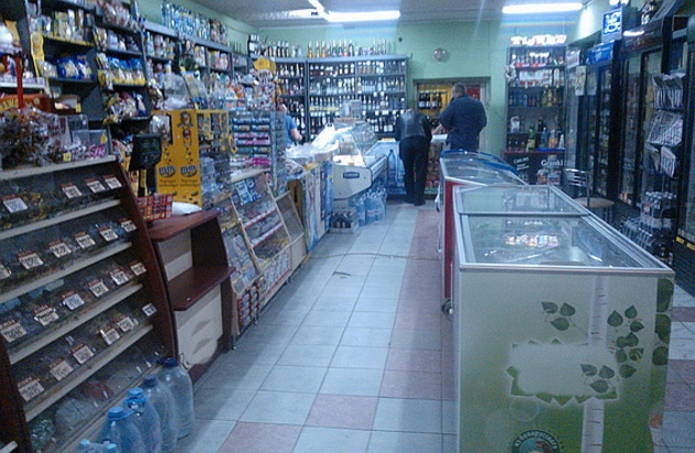 Продавці ужгородських магазинів порушують законодавство
