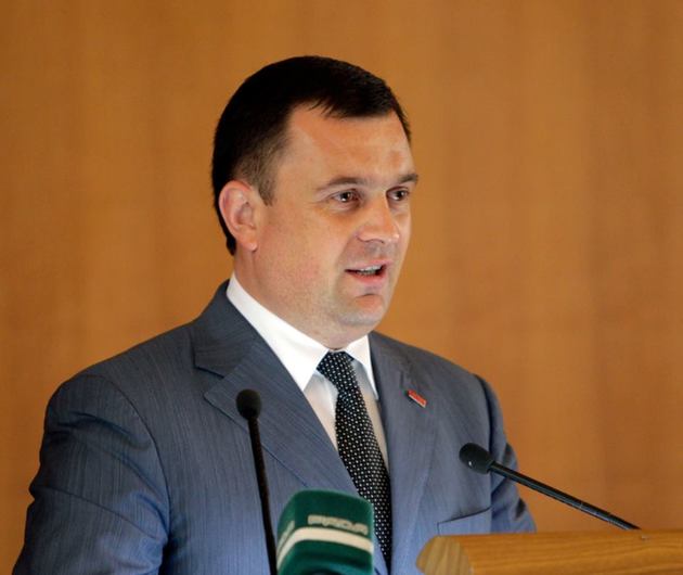 Закарпатський нардеп - проти подвійного громадянства держслужбовців 