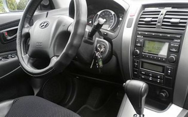 Мешканець Виноградівщини у чужій автівці скоїв ДТП