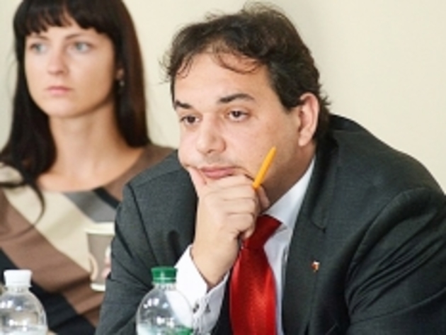 Польський депутат: Усіх керівників на місцях має вибирати народ 