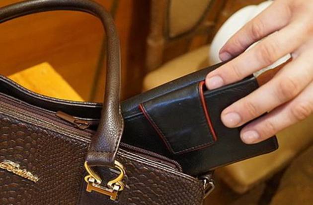 Кишенькові крадіжки були і залишаються одним з найбільш поширених видів злочинів на закарпатських ринках