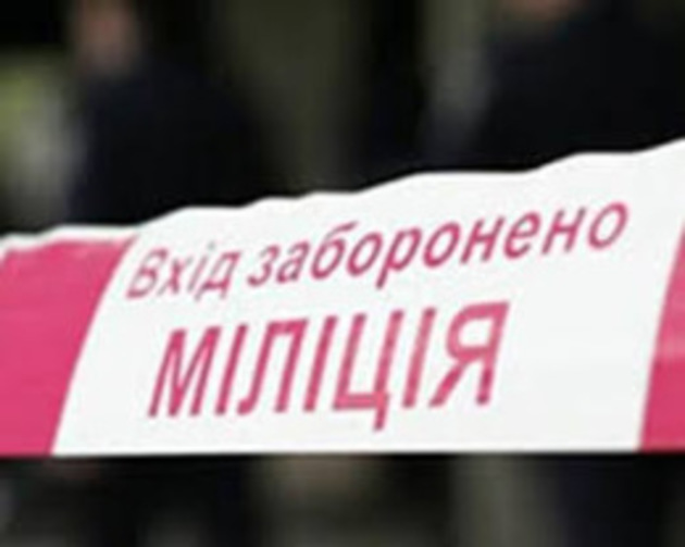На вулиці Ужгорода виявили тіло жінки
