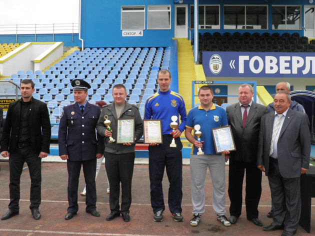 Закарпатські рятувальники обіграли майже всіх у змаганнях серед збірних команд силових структур області (фото, відео)