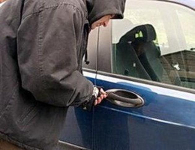Ужгородські зловмисники консультуються у ключового майстра?