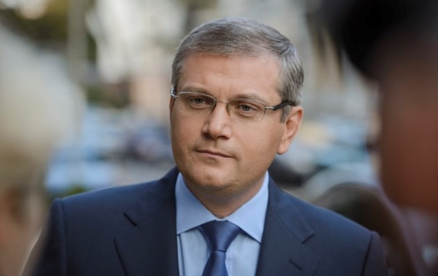 Нинішній уряд веде до економічної ізоляції України 