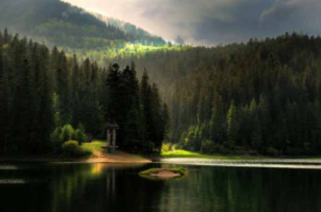 Синевир – найкрасивіше озеро України (ФОТО)