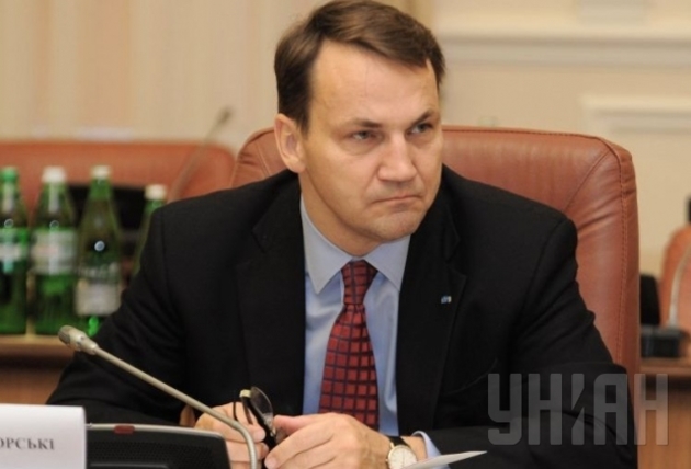 Росія пропонувала Польщі розділити територію України - Сікорський
