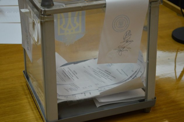 Хустяни голосувати не збираються? 