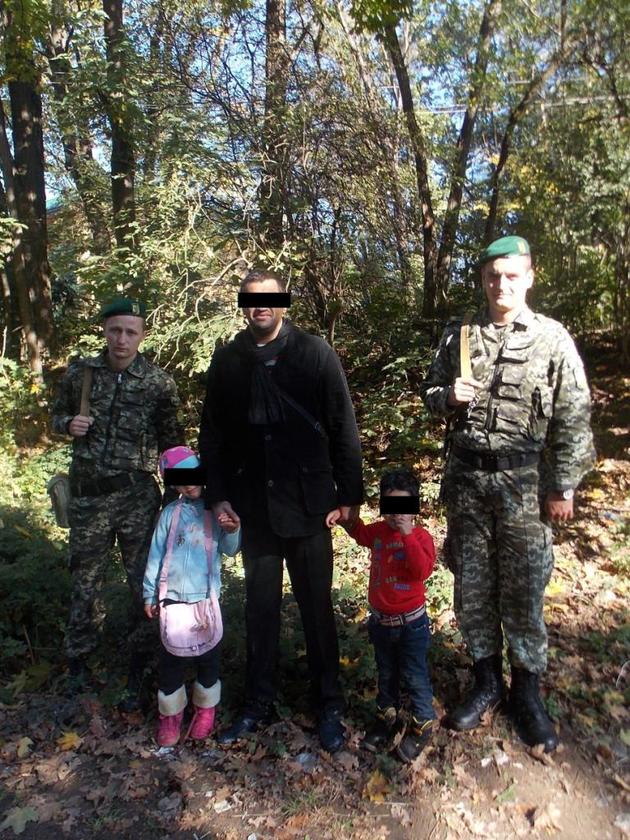 Чопські прикордонники затримали малолітніх нелегалів