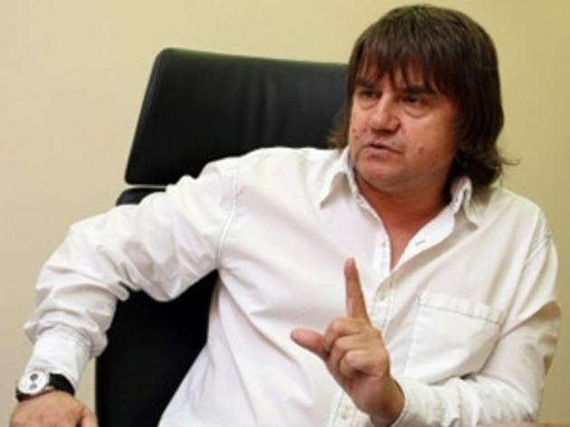 Політолог: доки ми ділимо владу - Путін ділить Україну
