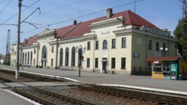 Нетверезий закарпатець розмахував перед людьми холодною зброєю