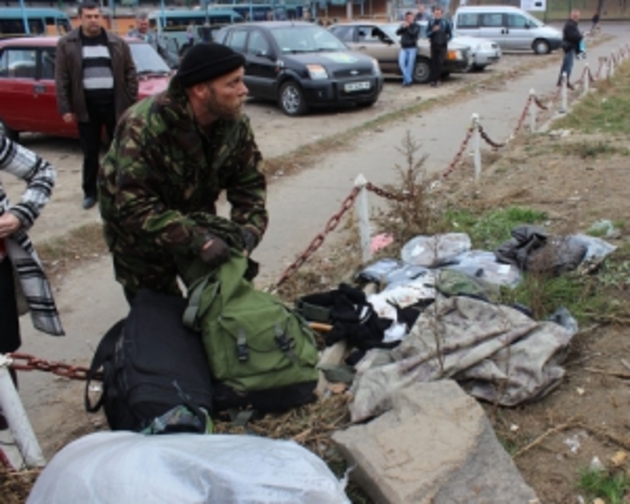Волонтери ловлять на гарячому бійців-мародерів із зони АТО 