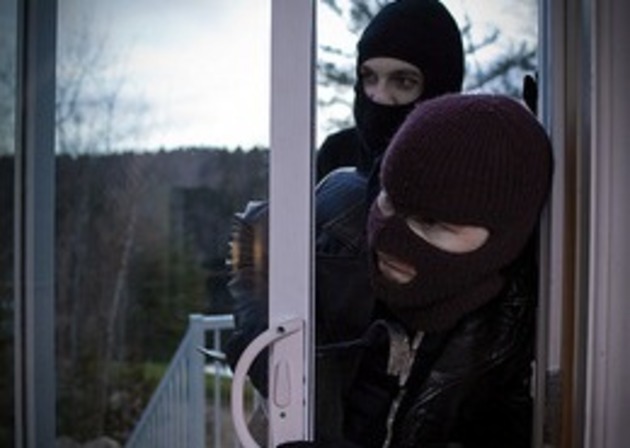 На Іршавщині з будинку винесли «добра» на 15 тисяч