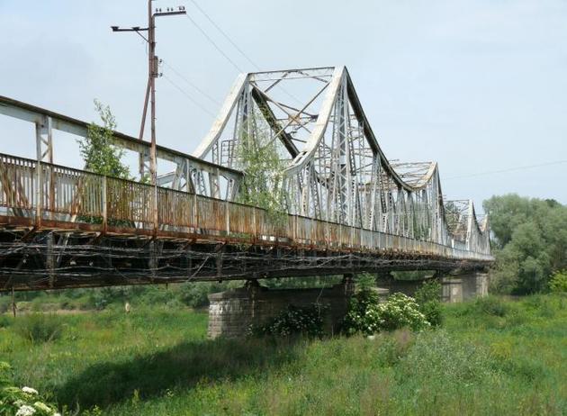 У Середньому під мостом був знайдений чоловік із значними тілесними ушкодженнями