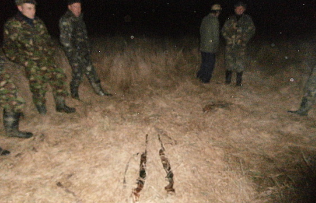 Закарпатські мисливці натрапили на «слід» п’ятірки браконьєрів, але «вполювали» тільки двох