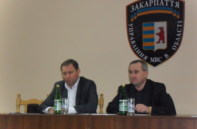 Міжгірських правоохоронців «перевіряв» начальник внутрішньої безпеки УМВС України