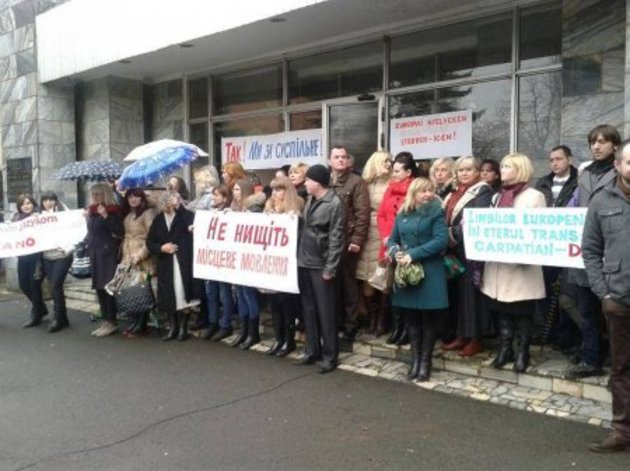 Сотні працівників закарпатського телебачення можуть зостатись без засобів для існування (фото)