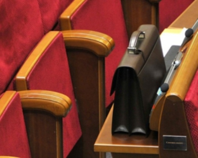 До нардепів нарешті дійшло, що вони - заручники непопулярної економічної політики уряду 