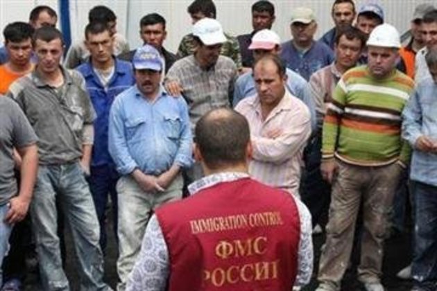 Росія позбавила закарпатських заробітчан міграційних привілеїв 
