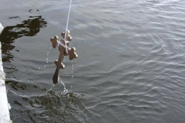 Освячену на Водохреще воду дають пити тяжкохворим, освячують храми, домівки і тварин 