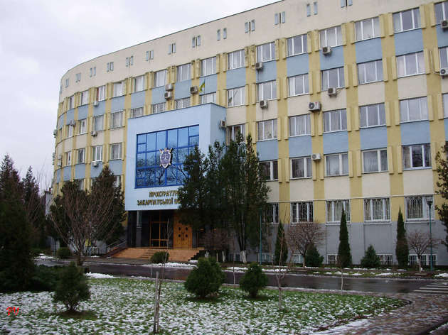 Хабарник-гіпократівець потрапив під пильне око закарпатських прокурорів