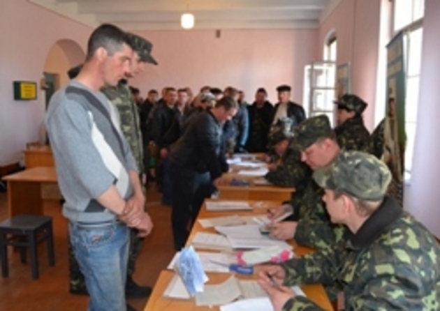 Закарпатські чоловіки не зможуть виїжджати за кордон? 