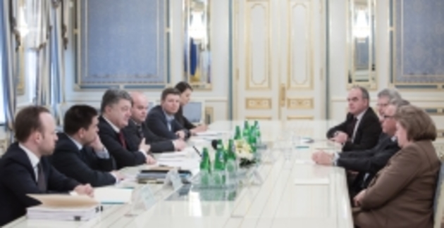 Голова Венеціанської комісії радить Порошенку призупинити люстрацію
