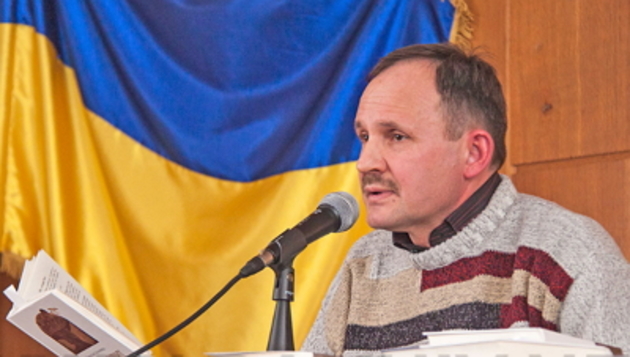 Шевченківський лауреат презентував у гірському Рахові свою нову книгу(ФОТО) 
