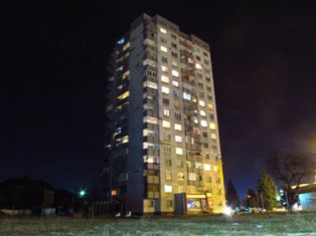 Чи зупинять 100 тисяч добровільні польоти у вічність?

