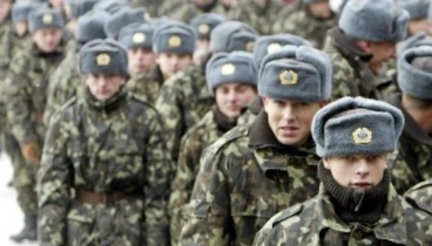 Провокуючого вогню з боку бойовиків не достатньо, аби ввести воєнний стан в Україні
