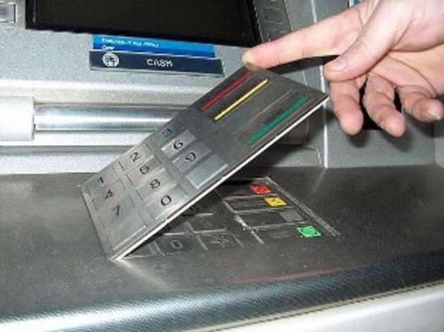 Усе більше закарпатців стають жертвами «електронних» шахраїв