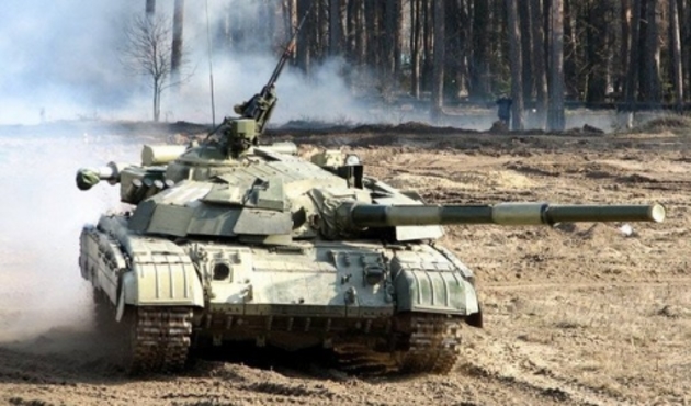 «Заблукалий» танк терористів потрапив прямо на блок-пост Закарпатської бригади (ВІДЕО)