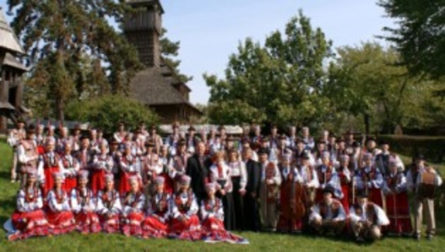 Закарпатський народний хор запрошує сьогодні на «Музику вихідного дня»