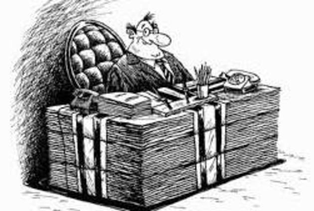 Неприпустимо вважати винним закарпатського чиновника без визначення індивідуального характеру його вини!
