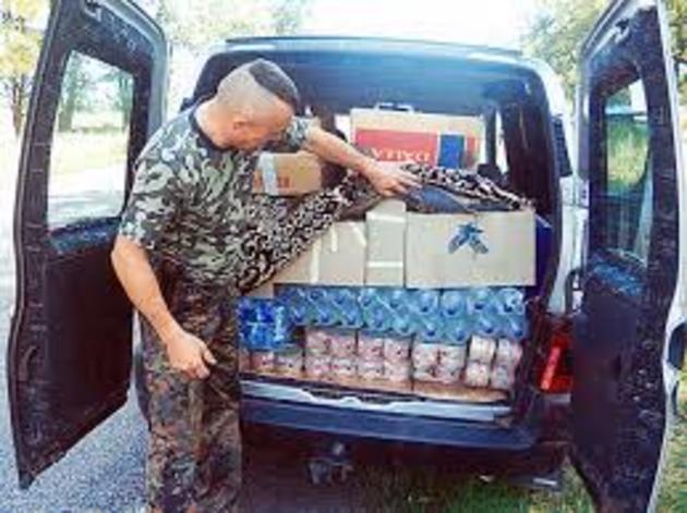 Президент «задовольнив» закарпатського «ударівця», дозволивши волонтерам працювати легально