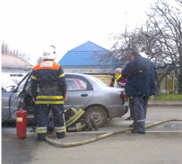 Околиця столиці Срібної Землі спалахнула вогнем!