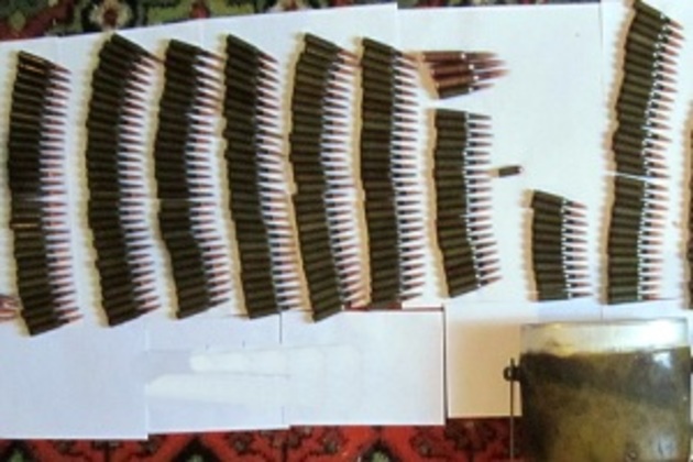Закарпатський народний обранець зберігав удома цілий арсенал зброї (ФОТО)