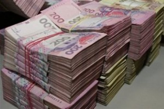 4 закарпатські нардепи «озолотили» партію Порошенка?