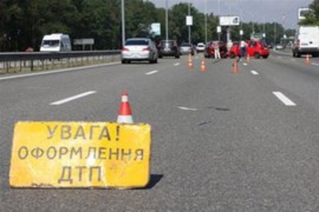 Водна артерія закарпатської столиці — в автомобільній «осаді»!