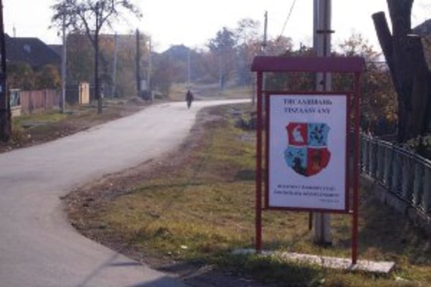 У селі на Ужгородщині пошкодили угорську символіку