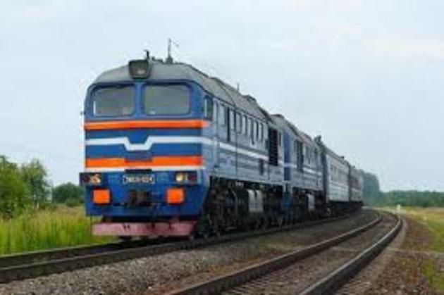 Юна пасажирка потягу «Київ-Ужгород» залишилася без косметики та одягу