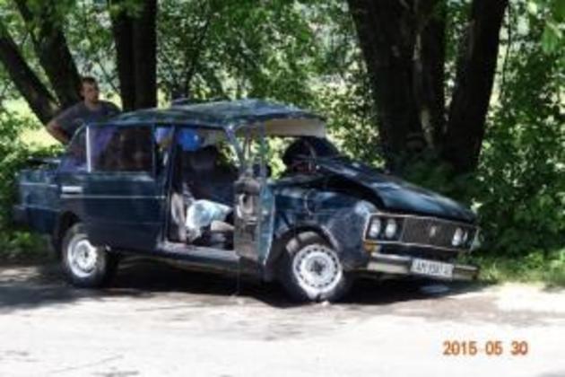 Жахлива смерть спіткала військовослужбовця на закарпатській дорозі (ФОТО)