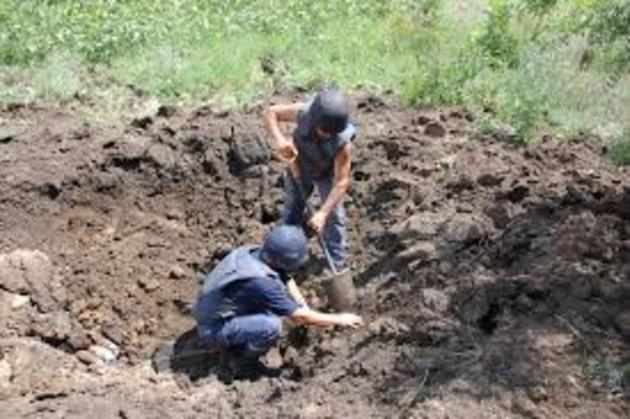 35 смертельних «сюрпризів» знайшли у Карпатах