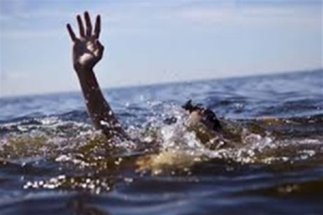 Пірнув у воду, але випливти вже не зміг...
